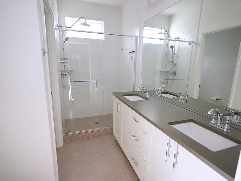 12466 NE 10th Ln — Photo 14