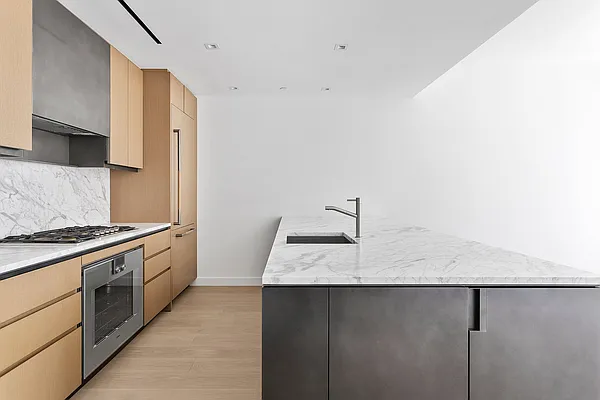 Rented by ZEMU REALTY | media 37