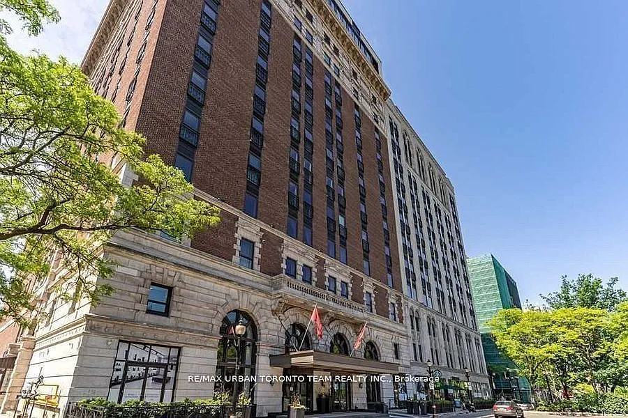 118 King St E #621