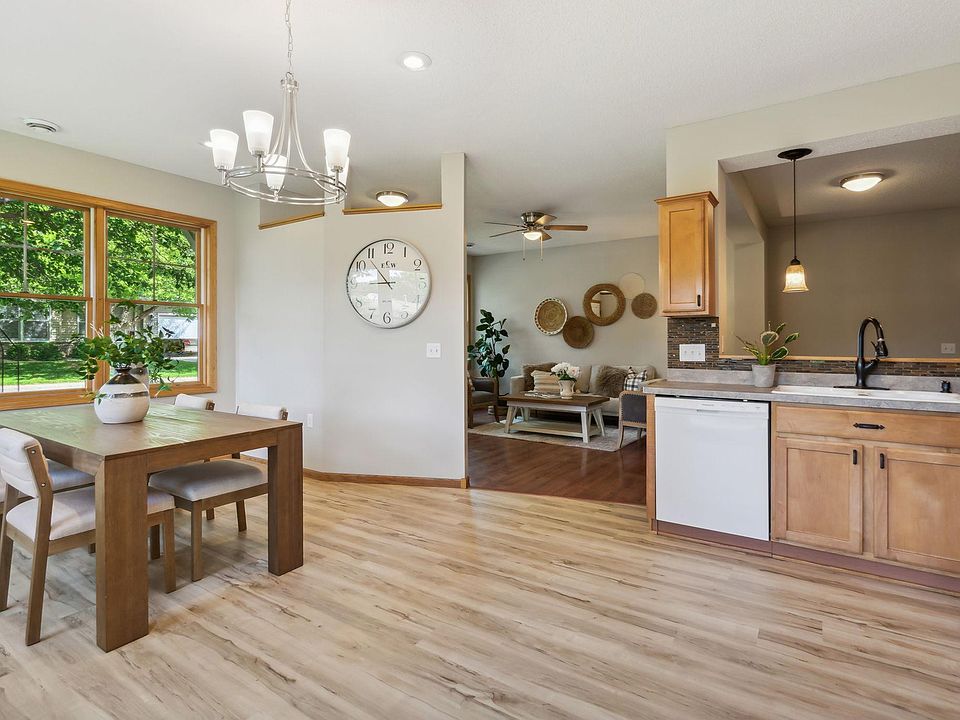 1st image of 360 Hayes Dr #43