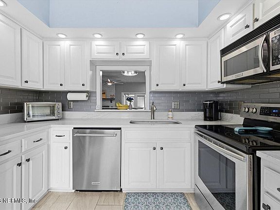 2nd image of 9252 SAN JOSE Boulevard #4102