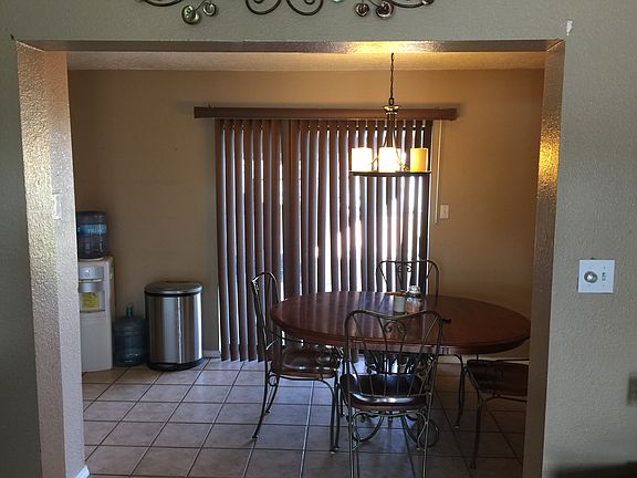 4th image of 958 Ladron Ave