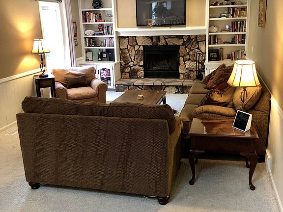 5th image of 819 Juniper Cir
