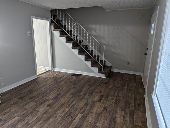 3rd image of 701 Walton Ave