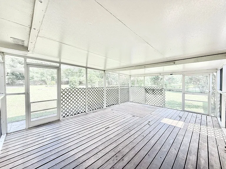 5136 Hamilton Ln — Photo 13