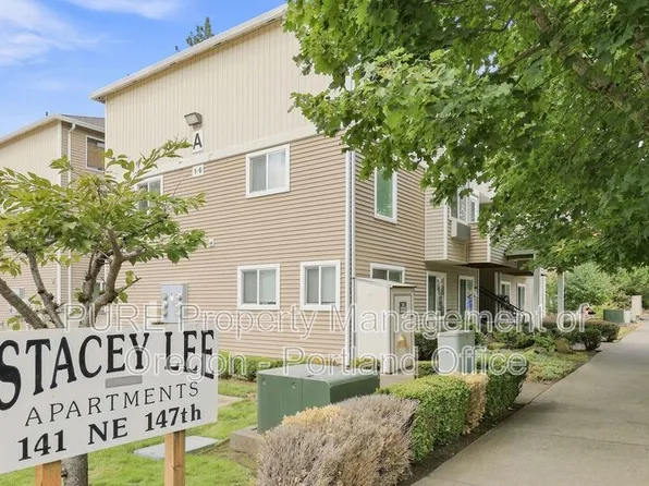 Stacey Lee Apartments