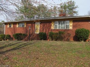 303 Young Dr, Lexington, NC 27292
