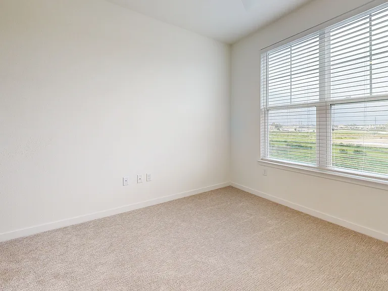 Essex Luxe Apartments — Photo 125
