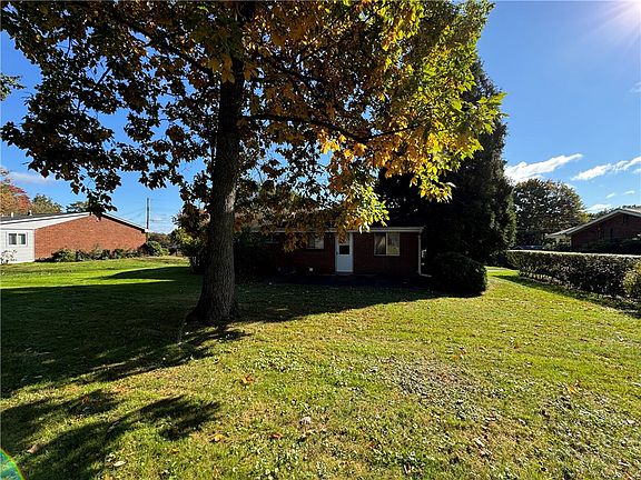 3rd image of 3413 E Stag Dr