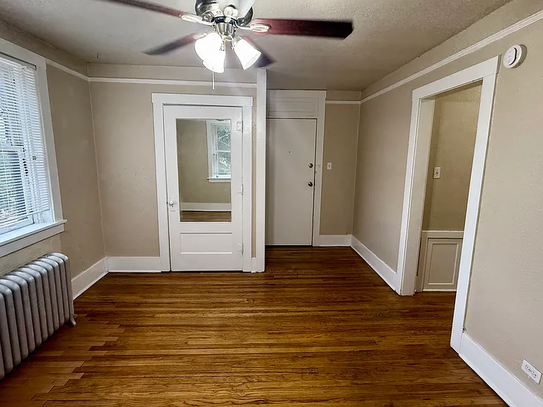 1202 N Corona St #5 — Photo 5
