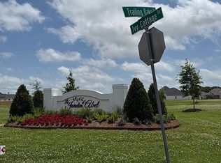 102 Stony Trek Dr, Youngsville, LA 70592