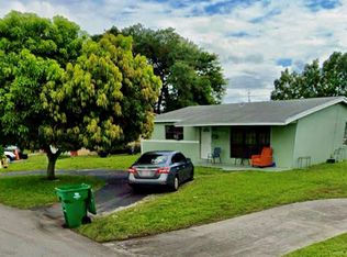 7600 Venetian St, Hollywood, FL 33023