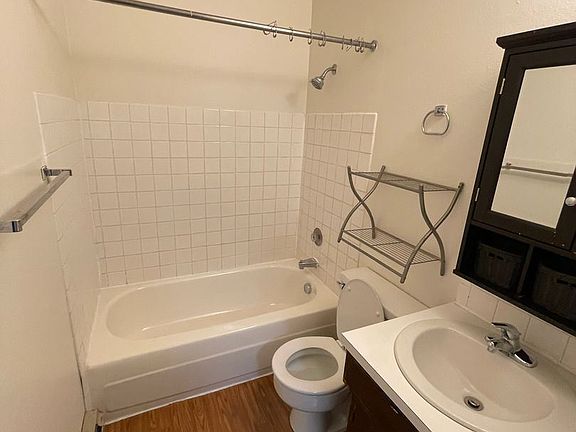 4th image of 5532 N Driscoll Blvd
