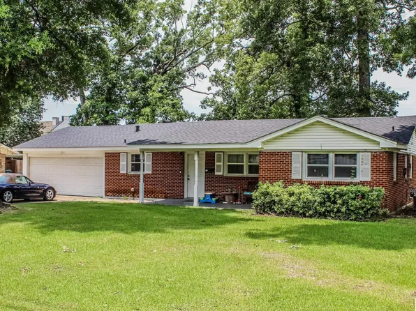 2211 Redwood Dr, Monroe, LA 71201