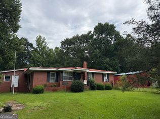 38 Cedarcrest Rd, Lagrange, GA 30240