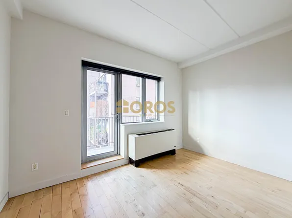 1810 3rd Avenue image 7 of 11