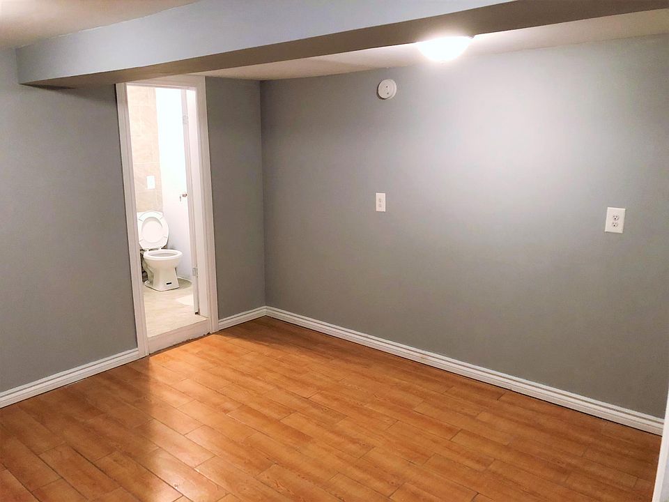 2nd image of 1723 Barnes Ave #A