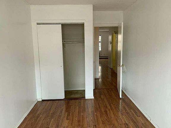 4th image of 1 E 117th St #3NN