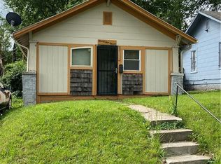 2911 E 61st St, Kansas City, MO 64130