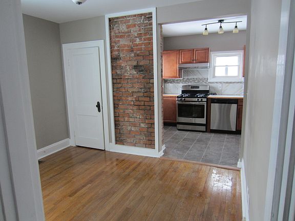 5th image of 3319 E Woodmont Ave