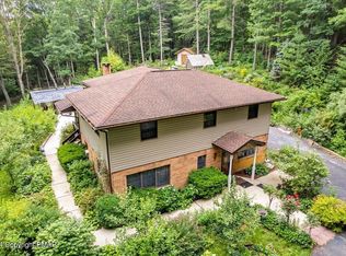 6139 Short Ridge Dr, Kunkletown, PA 18058