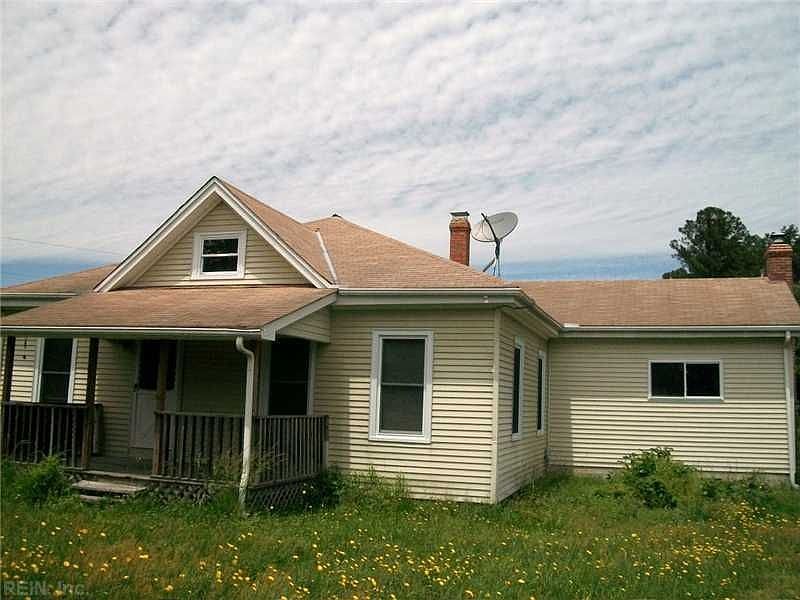 1st image of 19120 The Glebe Ln