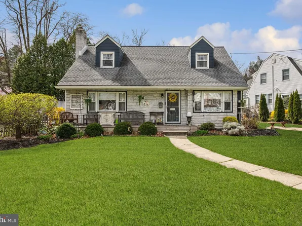 414 10th Ave, Haddon Heights, NJ 08035
