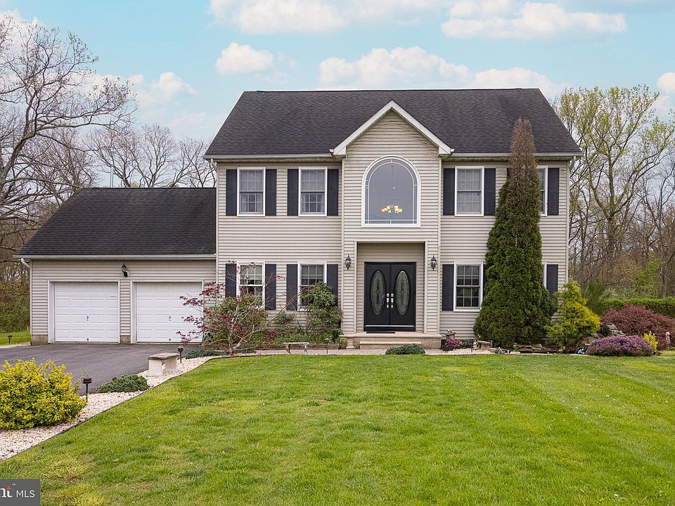 1st image of 13 Jansen Ct