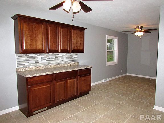 5th image of 5603 N Graceland Dr