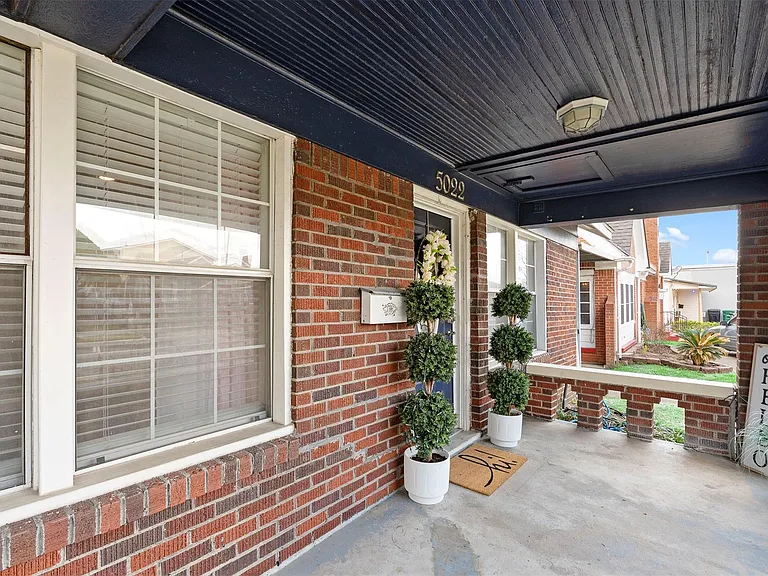 5022 Lindsay St — Photo 2
