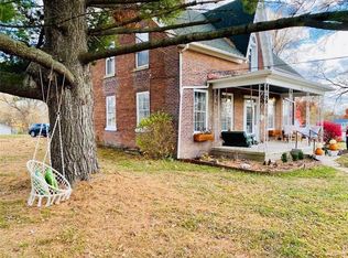 401 S Vine St, Shelbyville, IL 62565