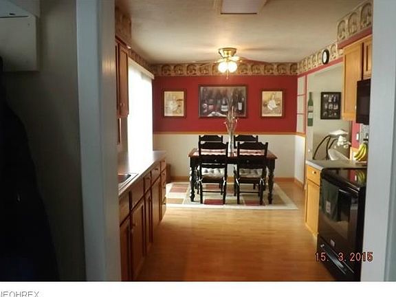 3rd image of 1173 Mohegan Trl