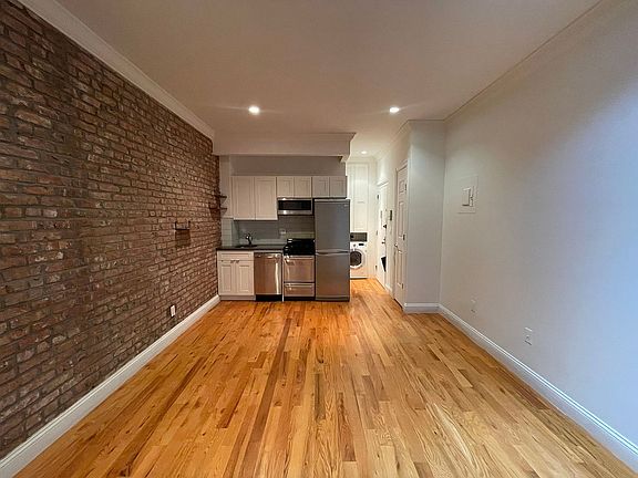 2nd image of 319 E 78th St APT 2D