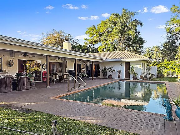 3rd image of 20952 Delagado Ter