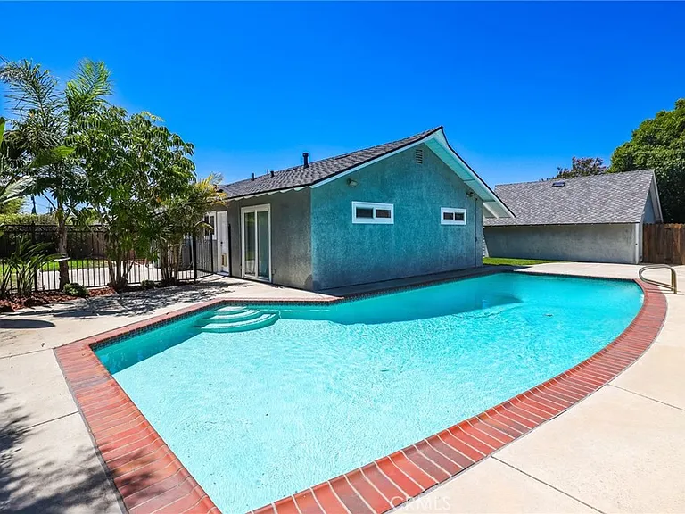 2932 Bostonian Dr — Photo 30