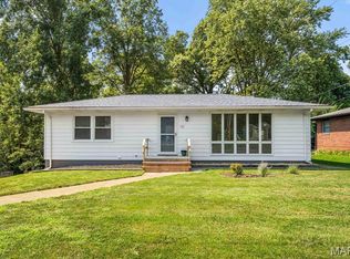10 Twilight Dr, Belleville, IL