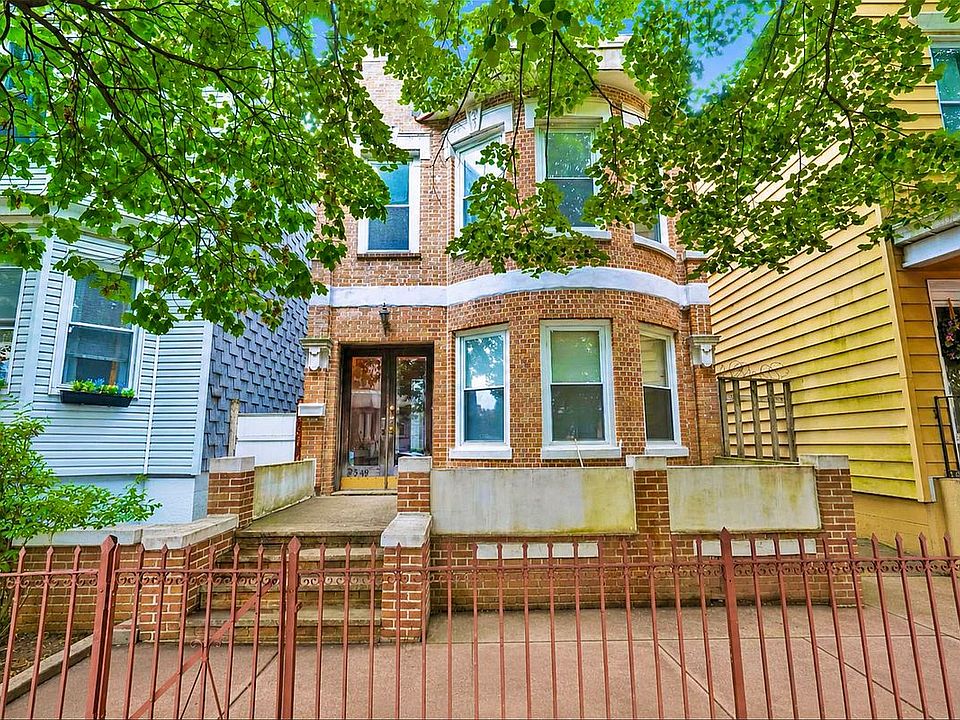 1st image of 2549 37th St