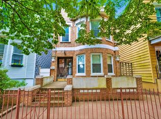 2549 37th St, Astoria, NY 11103