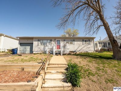 808 W 33rd Ave, Bellevue, NE, 68005