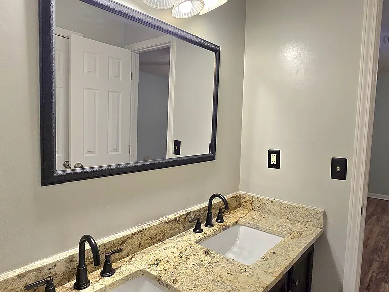 70 Covey Trl — Photo 26