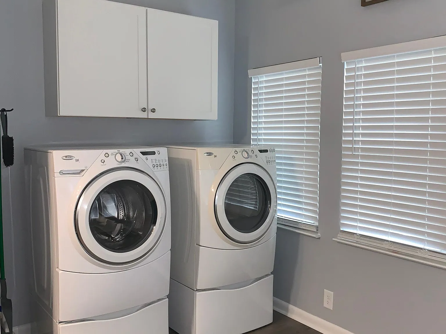 2 bed, 1000 sqft, $1,600 — Photo 2