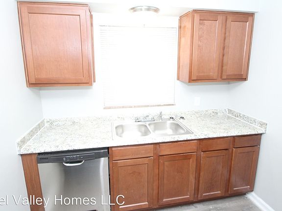 3rd image of 4010 Hillman Way APT 3
