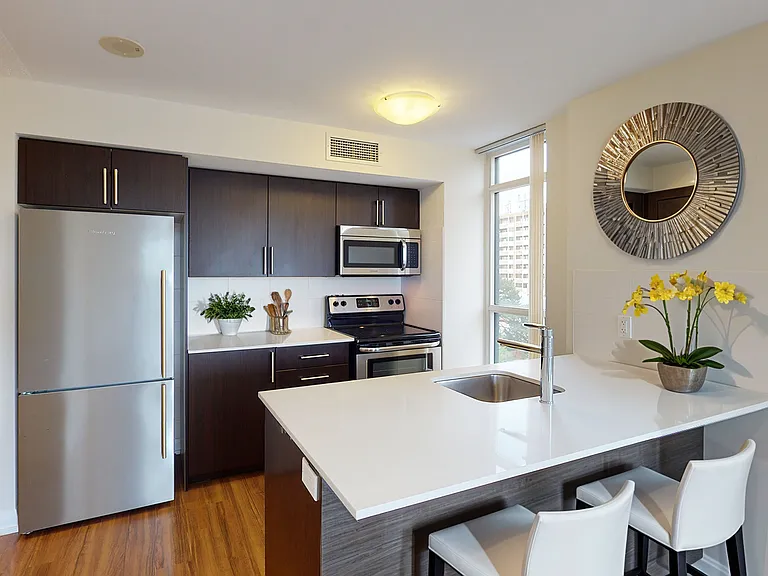 305 Roehampton Ave #1202 — Photo 14