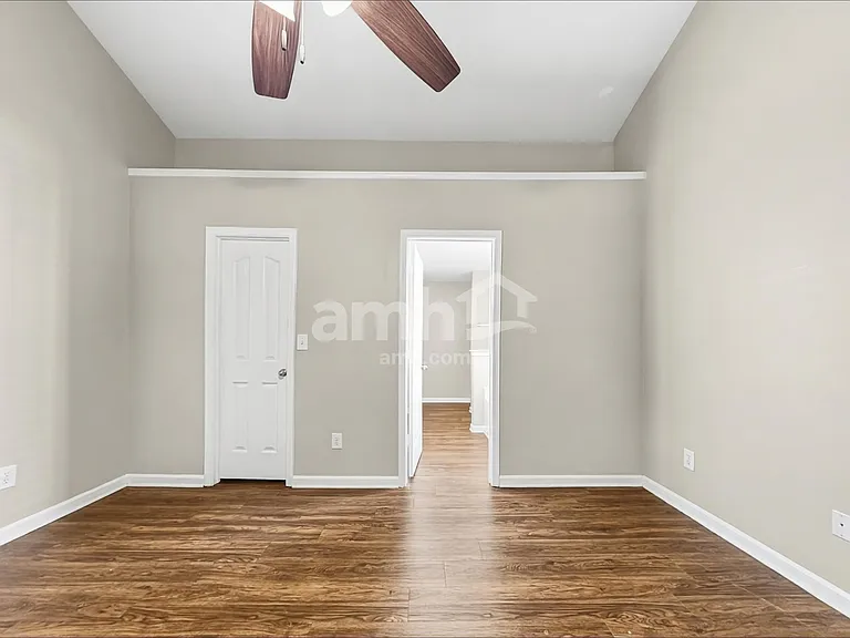 7033 Sunman Rd — Photo 7