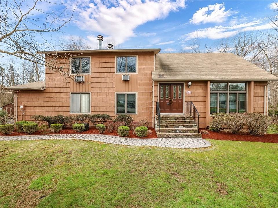 1st image of 483 Windsor Court