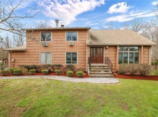 483 Windsor Ct, Yorktown Heights, NY 10598