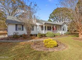 1001 Briarhill Court, New Bern, NC 28562