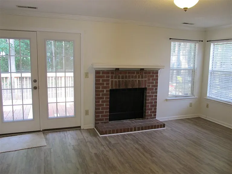317 Tarneywood Dr — Photo 5