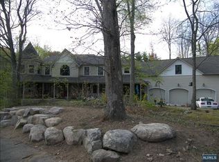 75 Deer Trail Rd, Hillsdale, NJ 07642