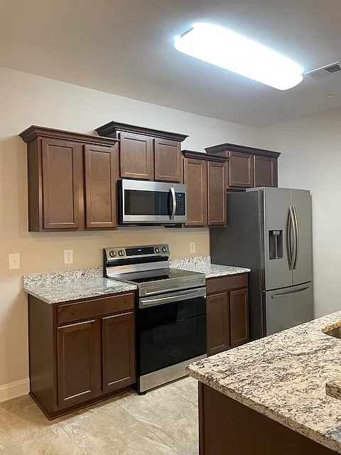 1 bed, 751 sqft, $1,575 — Photo 2